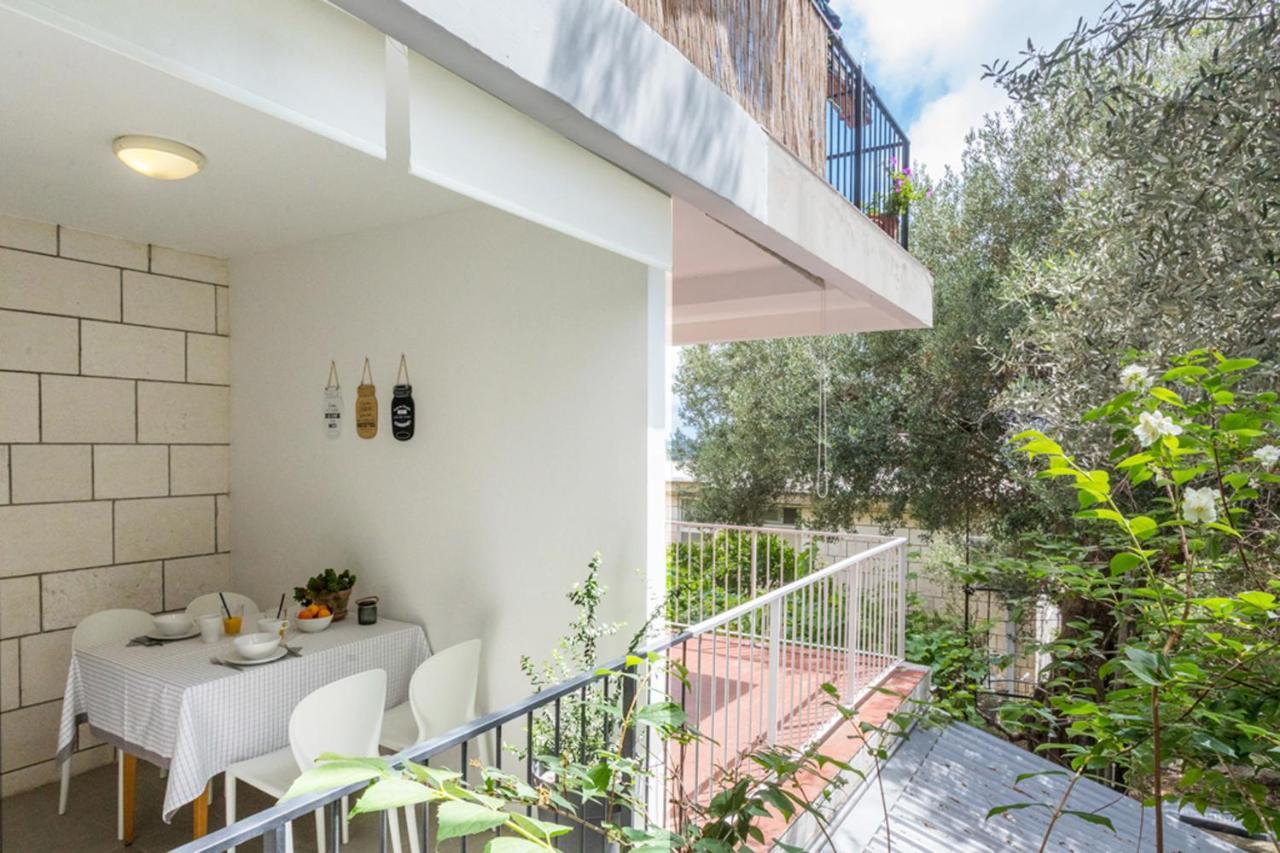 Luxury Bonbon Next To Banje And Old Town, Great Location Apartment *